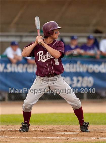 Thumbnail 1 in South St. Paul vs. Cretin-Derham Hall (Section 4AAA Playoffs) photogallery.