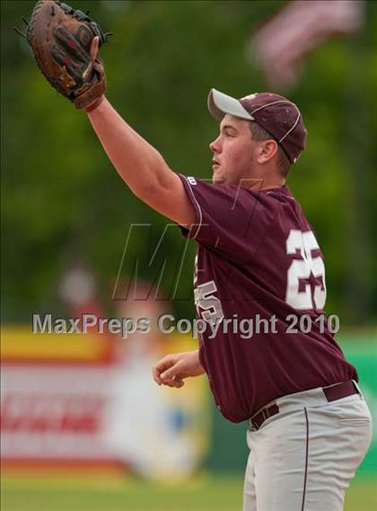 Thumbnail 3 in South St. Paul vs. Cretin-Derham Hall (Section 4AAA Playoffs) photogallery.