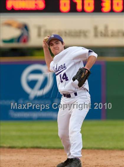 Thumbnail 1 in South St. Paul vs. Cretin-Derham Hall (Section 4AAA Playoffs) photogallery.