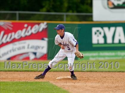 Thumbnail 3 in South St. Paul vs. Cretin-Derham Hall (Section 4AAA Playoffs) photogallery.