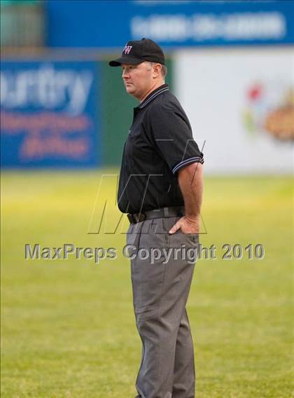 Thumbnail 1 in South St. Paul vs. Cretin-Derham Hall (Section 4AAA Playoffs) photogallery.