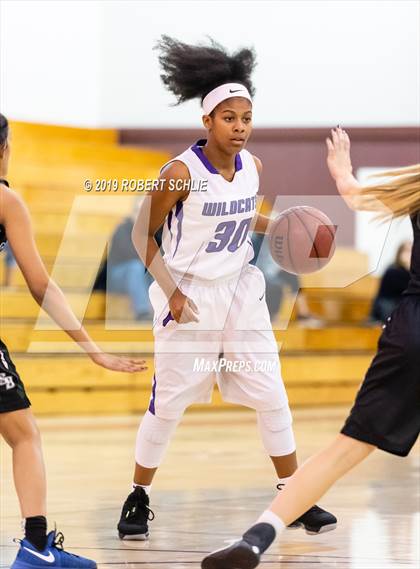 Thumbnail 2 in Franklin vs. Granite Bay photogallery.