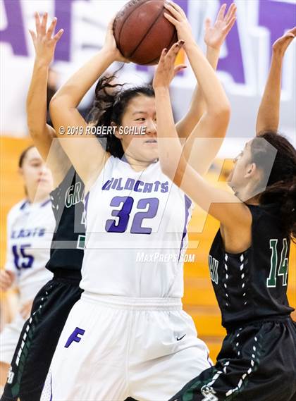 Thumbnail 3 in Franklin vs. Granite Bay photogallery.