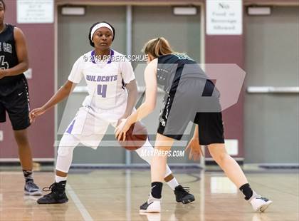 Thumbnail 1 in Franklin vs. Granite Bay photogallery.