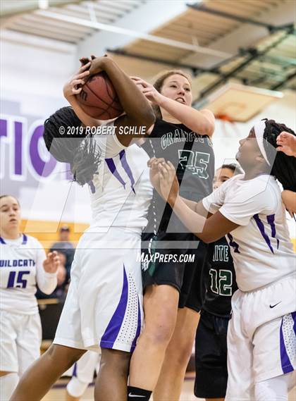 Thumbnail 3 in Franklin vs. Granite Bay photogallery.