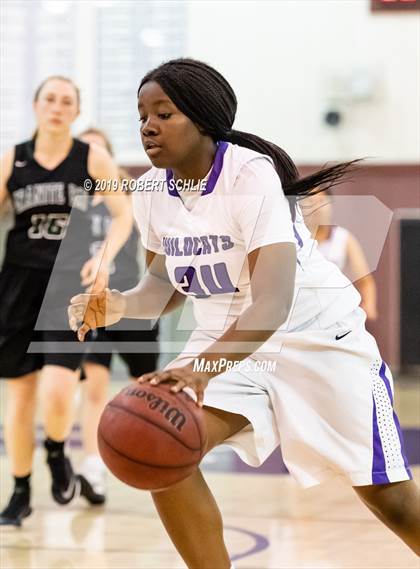 Thumbnail 3 in Franklin vs. Granite Bay photogallery.