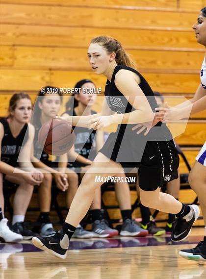 Thumbnail 3 in Franklin vs. Granite Bay photogallery.
