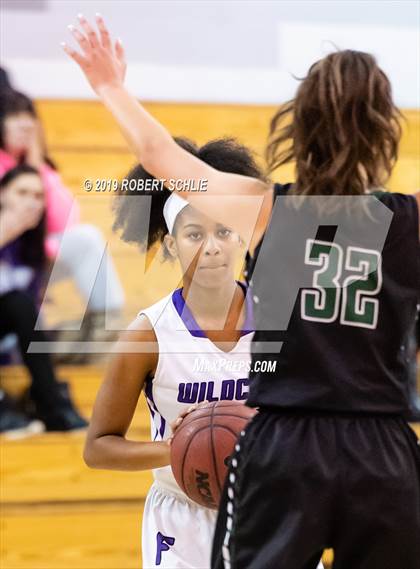Thumbnail 2 in Franklin vs. Granite Bay photogallery.