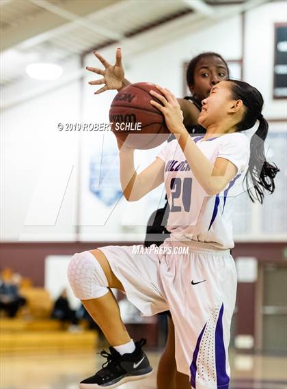 Thumbnail 2 in Franklin vs. Granite Bay photogallery.