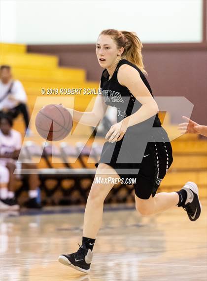 Thumbnail 2 in Franklin vs. Granite Bay photogallery.