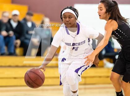 Thumbnail 1 in Franklin vs. Granite Bay photogallery.