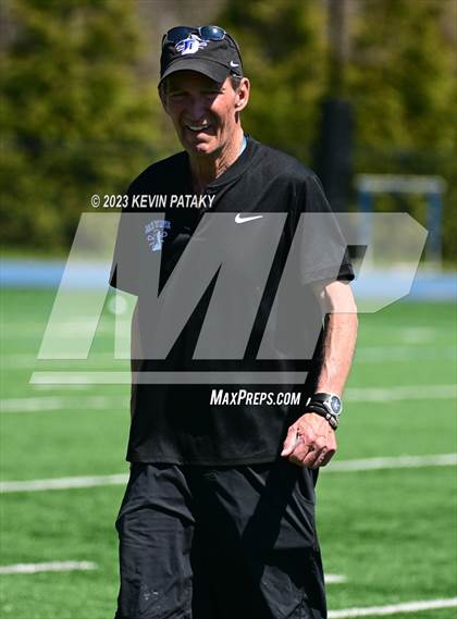 Thumbnail 1 in Chaminade (NY) @ Darien photogallery.
