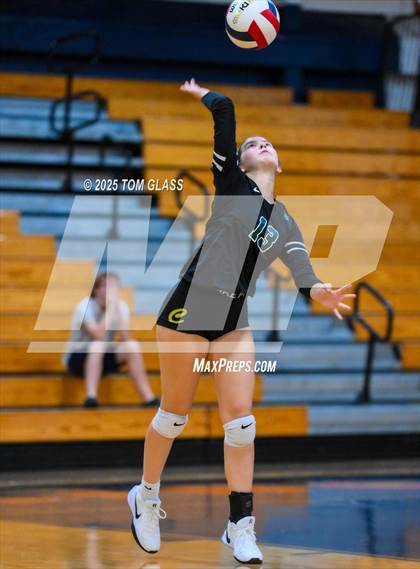Thumbnail 3 in JV: Pensacola Catholic @ Fort Walton Beach photogallery.