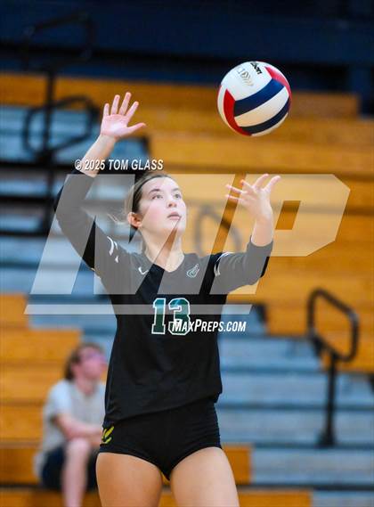 Thumbnail 2 in JV: Pensacola Catholic @ Fort Walton Beach photogallery.