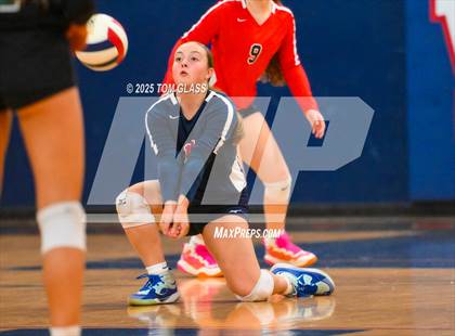 Thumbnail 2 in JV: Pensacola Catholic @ Fort Walton Beach photogallery.