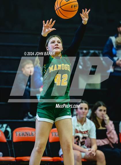 Thumbnail 2 in Bishop Manogue @ Fernley photogallery.
