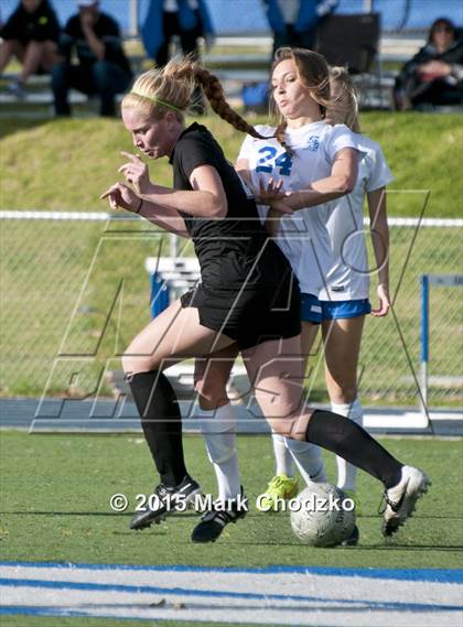 Thumbnail 3 in Santa Margarita vs. JSerra photogallery.