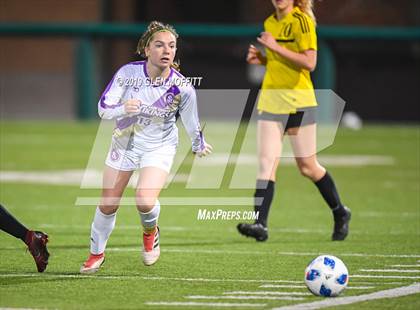 Thumbnail 3 in Lake Stevens @ Inglemoor (WIAA 4A 2nd Round District Playoff) photogallery.
