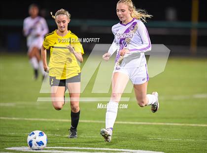 Thumbnail 1 in Lake Stevens @ Inglemoor (WIAA 4A 2nd Round District Playoff) photogallery.
