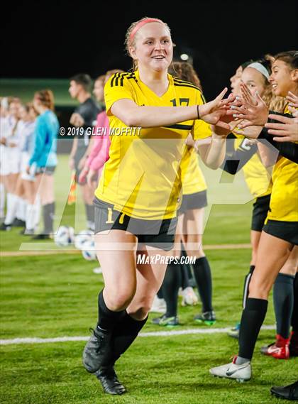 Thumbnail 3 in Lake Stevens @ Inglemoor (WIAA 4A 2nd Round District Playoff) photogallery.