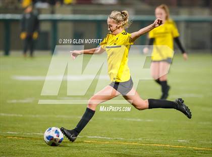 Thumbnail 1 in Lake Stevens @ Inglemoor (WIAA 4A 2nd Round District Playoff) photogallery.