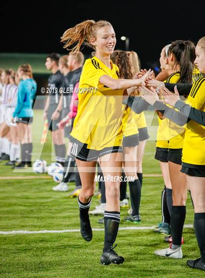 Thumbnail 1 in Lake Stevens @ Inglemoor (WIAA 4A 2nd Round District Playoff) photogallery.