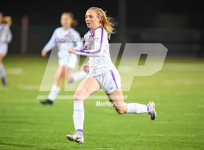 Thumbnail 1 in Lake Stevens @ Inglemoor (WIAA 4A 2nd Round District Playoff) photogallery.
