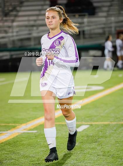 Thumbnail 3 in Lake Stevens @ Inglemoor (WIAA 4A 2nd Round District Playoff) photogallery.