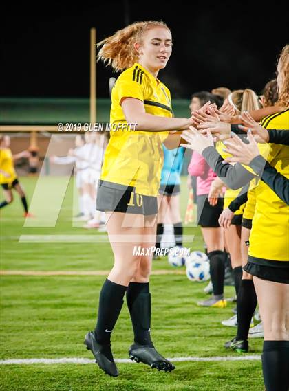 Thumbnail 2 in Lake Stevens @ Inglemoor (WIAA 4A 2nd Round District Playoff) photogallery.