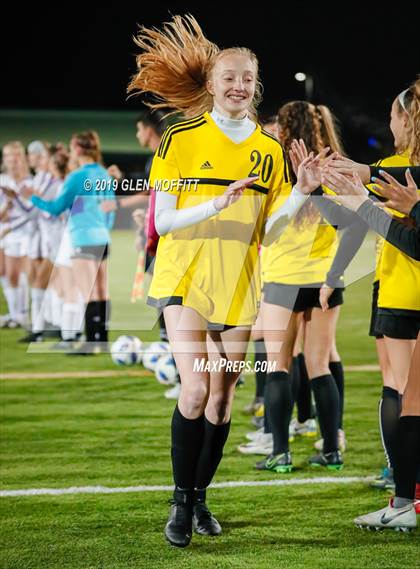 Thumbnail 2 in Lake Stevens @ Inglemoor (WIAA 4A 2nd Round District Playoff) photogallery.