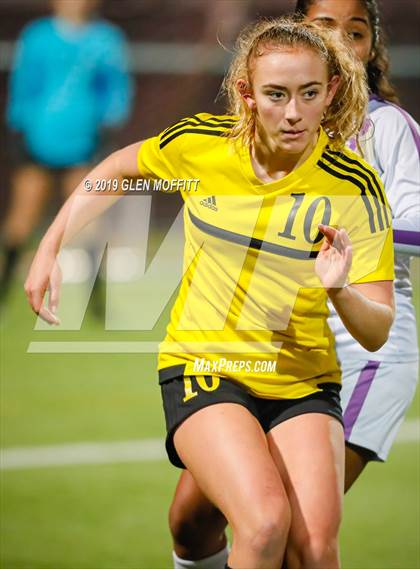 Thumbnail 3 in Lake Stevens @ Inglemoor (WIAA 4A 2nd Round District Playoff) photogallery.