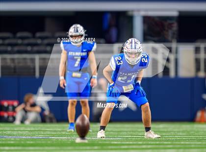 Thumbnail 1 in Stamford vs. Ganado (UIL 2A Division I Football Final) photogallery.