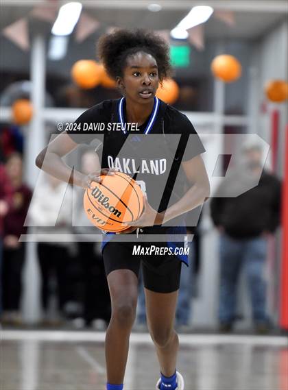 Thumbnail 1 in Oakland @ Woodland Christian (CIF State NorCal D5 Regional Semifinal) photogallery.