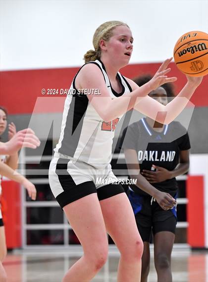 Thumbnail 1 in Oakland @ Woodland Christian (CIF State NorCal D5 Regional Semifinal) photogallery.