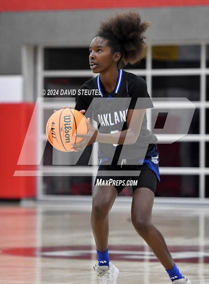 Thumbnail 2 in Oakland @ Woodland Christian (CIF State NorCal D5 Regional Semifinal) photogallery.