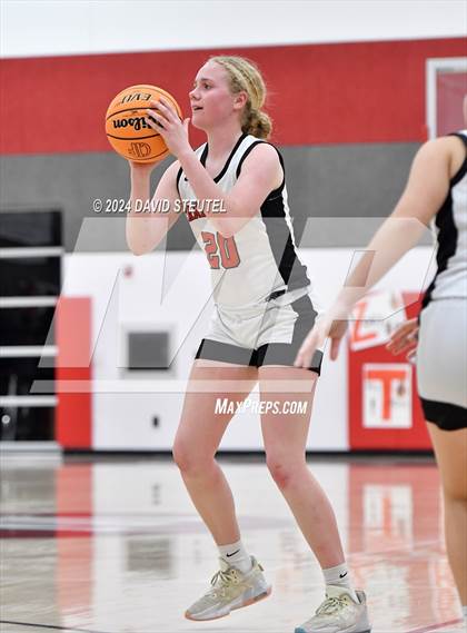 Thumbnail 1 in Oakland @ Woodland Christian (CIF State NorCal D5 Regional Semifinal) photogallery.