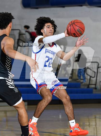 Thumbnail 1 in Del Oro vs. Christian Brothers (Les Curry Invitational) photogallery.