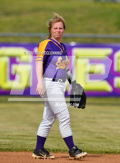 Thumbnail 2 in Lamar vs Mayflower (3A District) photogallery.