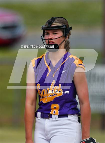 Thumbnail 3 in Lamar vs Mayflower (3A District) photogallery.