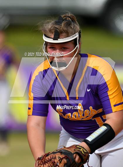 Thumbnail 1 in Lamar vs Mayflower (3A District) photogallery.