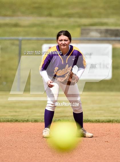 Thumbnail 2 in Lamar vs Mayflower (3A District) photogallery.