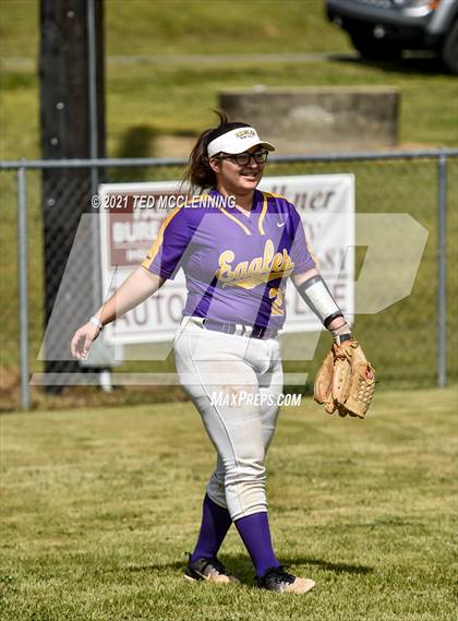Thumbnail 2 in Lamar vs Mayflower (3A District) photogallery.