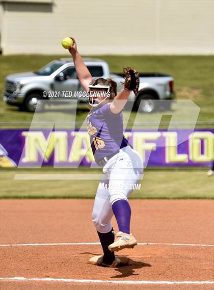 Thumbnail 2 in Lamar vs Mayflower (3A District) photogallery.