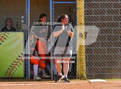 Thumbnail 3 in Lamar vs Mayflower (3A District) photogallery.
