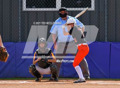 Thumbnail 1 in Lamar vs Mayflower (3A District) photogallery.
