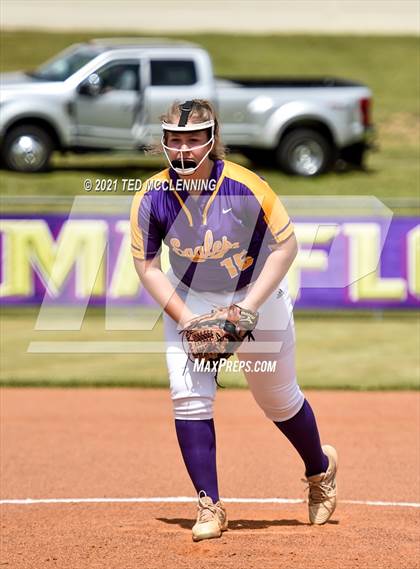 Thumbnail 3 in Lamar vs Mayflower (3A District) photogallery.