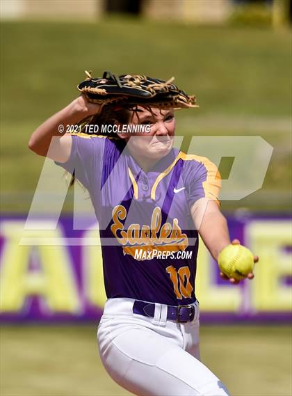 Thumbnail 1 in Lamar vs Mayflower (3A District) photogallery.
