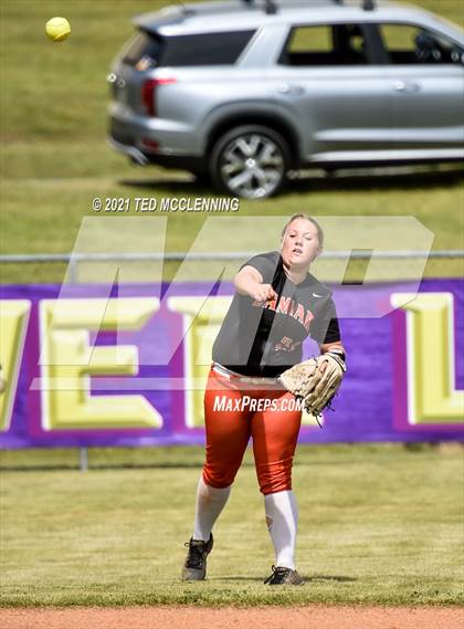 Thumbnail 3 in Lamar vs Mayflower (3A District) photogallery.