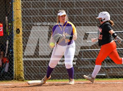 Thumbnail 2 in Lamar vs Mayflower (3A District) photogallery.