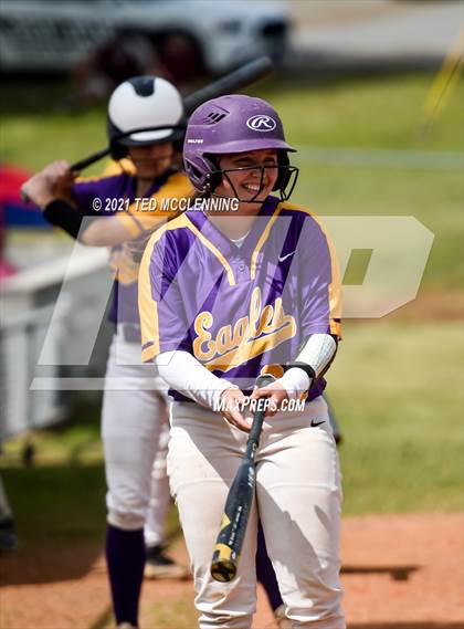 Thumbnail 1 in Lamar vs Mayflower (3A District) photogallery.